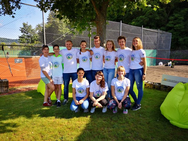 Das Helferteam. (Weitere Personen waren dankbarerer weise involviert, sind aber leider nicht auf dem Foto abgebildet)