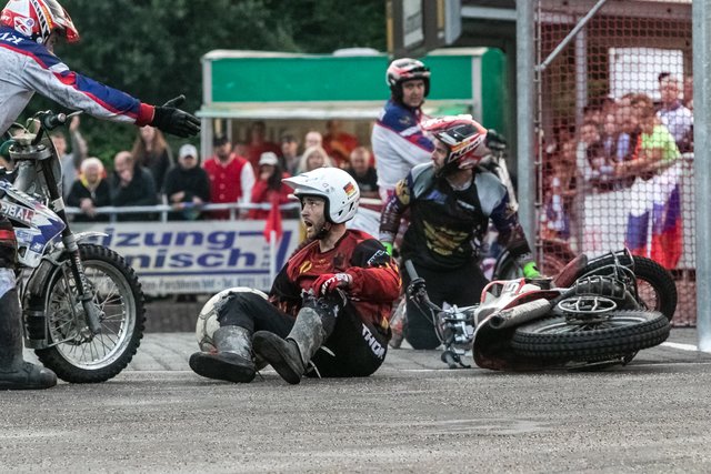 Szenen aus dem Endspiel der Motoball-EM | Foto: Paul Needham