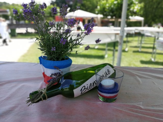 Freundschaftliche Tischdeko | Foto: Heike Schwitalla