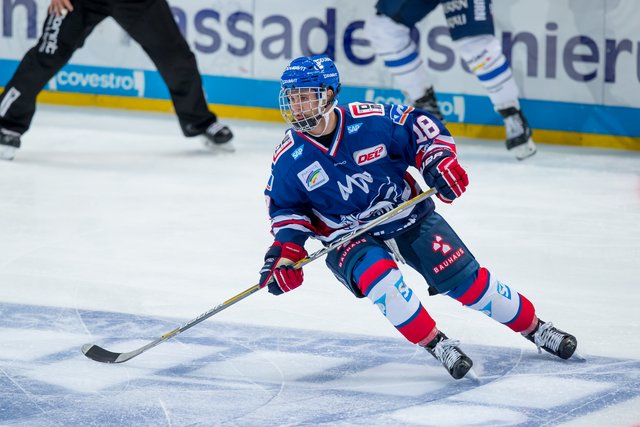 Yannik Valenti kehrt zu den Adlern zurück.  foto: pix
