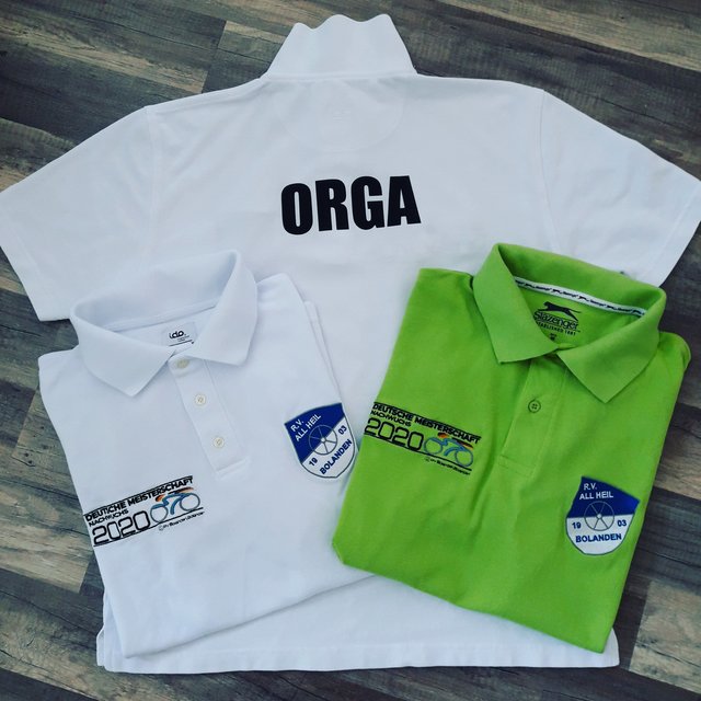 Das ORGA-Team und die Helfer präsentierten sich im neuen Gewand und machten Werbung für die Großveranstaltung im nächsten Jahr | Foto: |szip