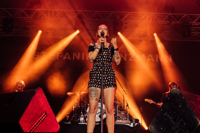 Stefanie Heinzmann. | Foto: Martina Woerz/Lukom
