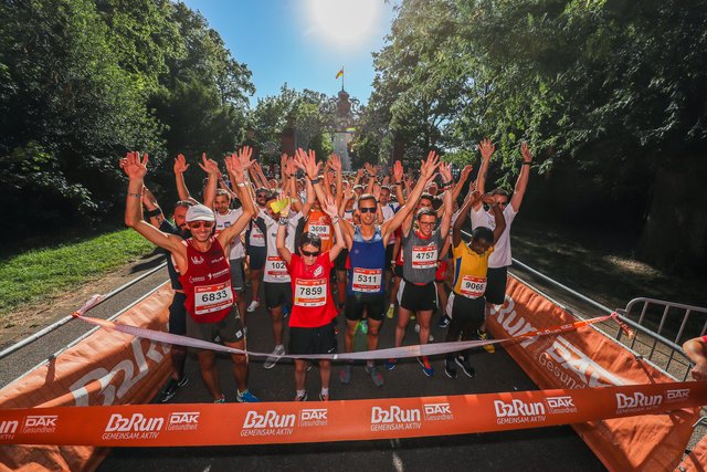 Freude vor dem Start | Foto: B2Run/Stephan Schütze