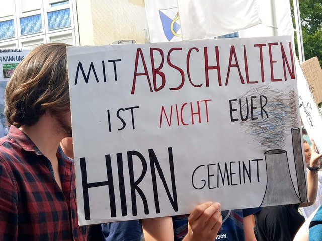 Es wird ein schneller Kohleausstieg gefordert. | Foto: BAS