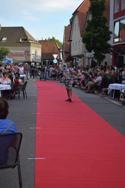 Um 20 Uhr fiel der Startschuss für die Modenschau.