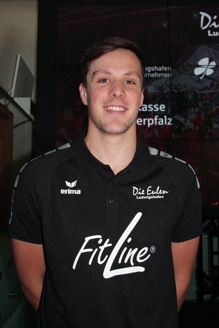 Der 20-jährige Rückraumspieler Jannek Klein kommt vom FC Barcelona zu den Eulen