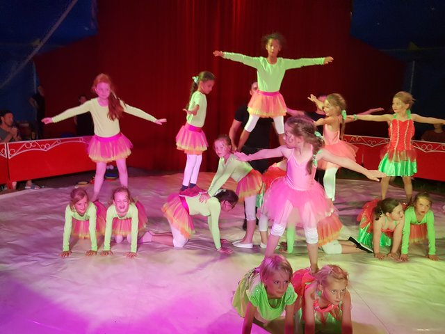 Die kleinen Turnerinnen. | Foto: PS