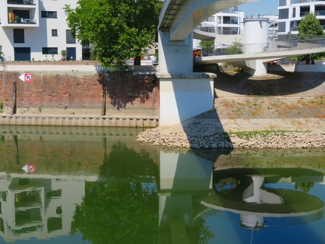 Unter der Schneckennudelbrücke | Foto: Brigitte Melder