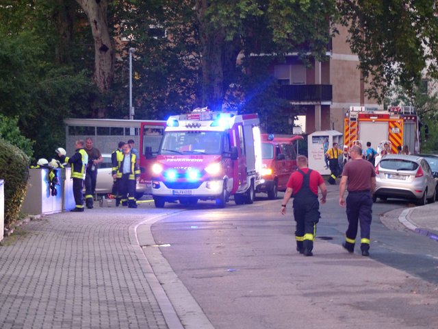 weitere vollgelaufene Keller in der Festplatzstraße | Foto: Medienteam Feuerwehr Neustadt