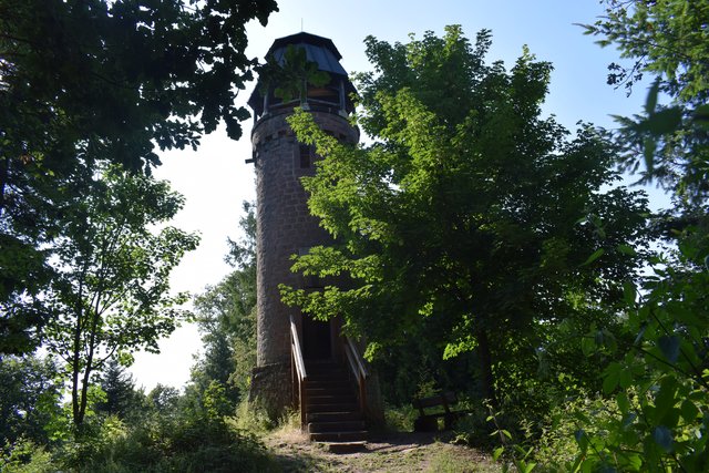 Am Turm angekommen.  | Foto: B.Bender