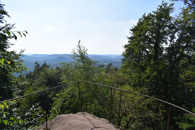 Aussichtspunkt vor dem letzten Anstieg zum Martinsturm.  | Foto: B.Bender