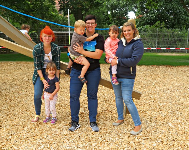 An der frischen Luft auf dem KITA-Spielplatz | Foto: Brigitte Melder
