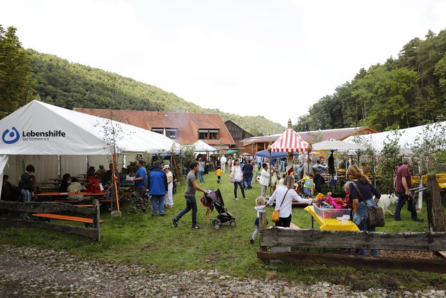 Die Festtage sind insbesonders für Familien mit Kindern, aber auch für alle Interessierten und Freunde des Landlebens ein ganz besonderes Ereignis.