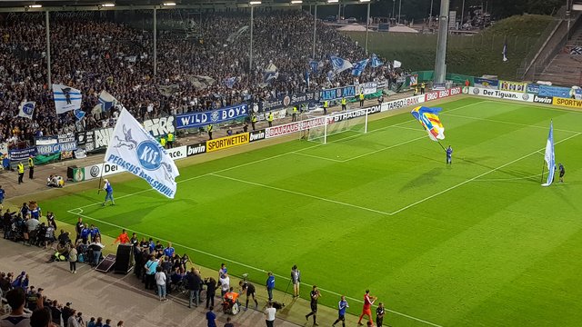 Die Mannschaft bedankt sich bei den Fans | Foto: jow