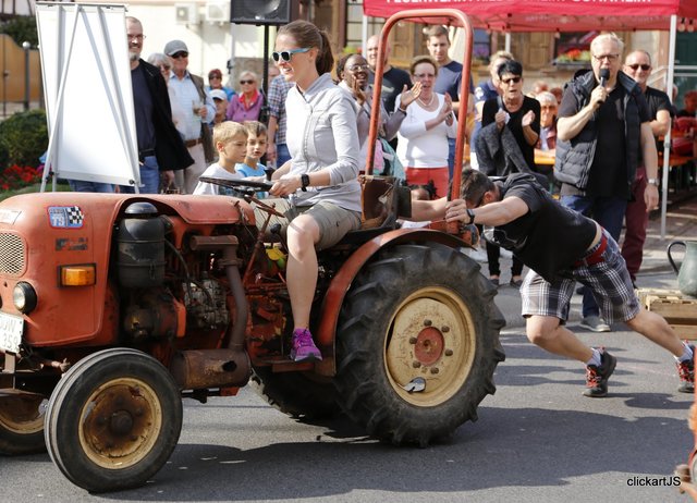 Traktor schieben... | Foto: Veranstalter