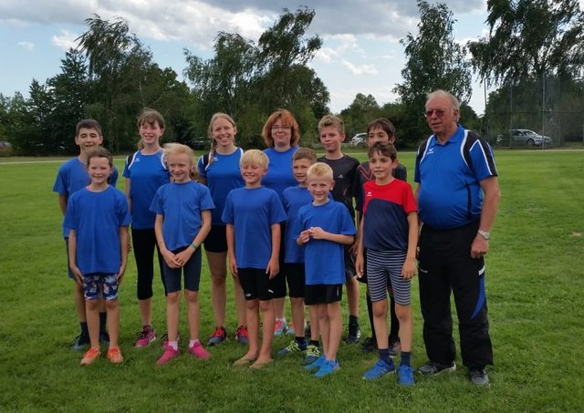 Gruppenfoto der teilnehmenden TSV-Leichtathleten