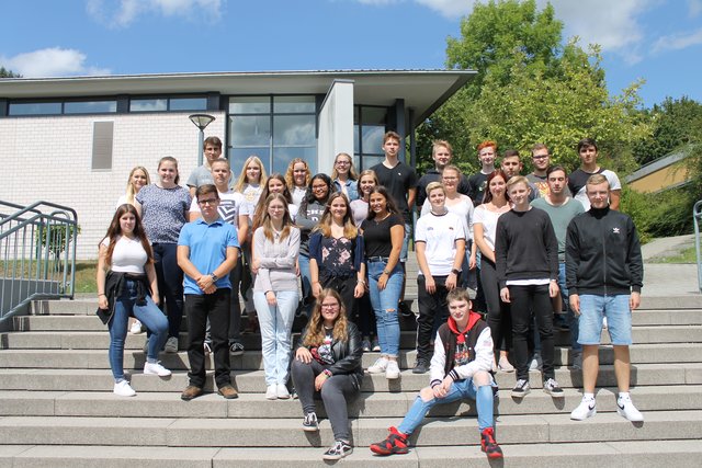Die neuen Schüler der elften Klasse der Realschule plus & Fachoberschule Lauterecken / Wolfstein. | Foto: Schule