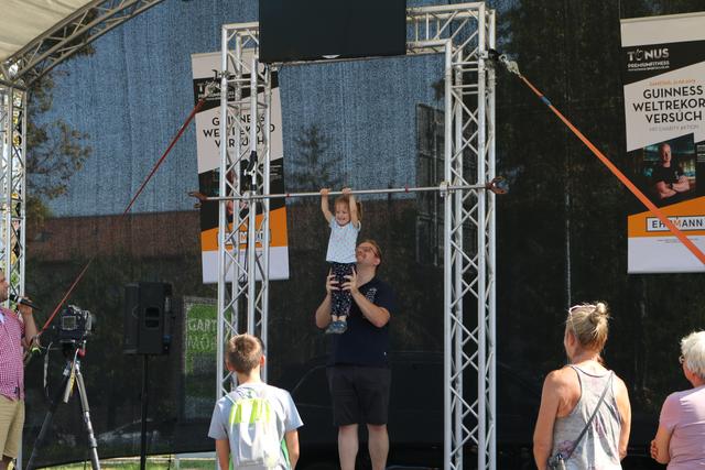 Auch die Kleinsten machten mit... | Foto: Gisela Böhmer