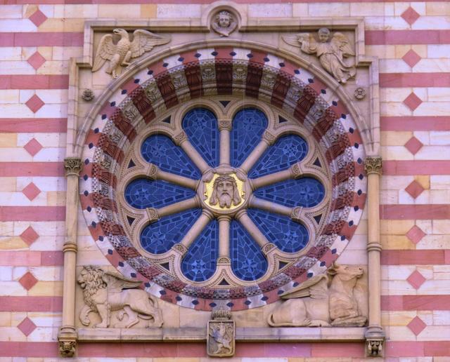 Der Kaiserdom zu Speyer (über dem Eingangsportal)