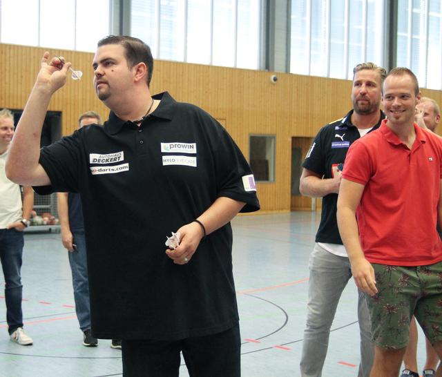 Gabriel Clemens aka "The German Giant" zeigt, wie es geht | Foto: Heike Schwitalla