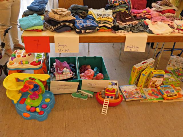 BriMel unterwegs: Kleider- und Spielzeugbasar vom Katholischen
