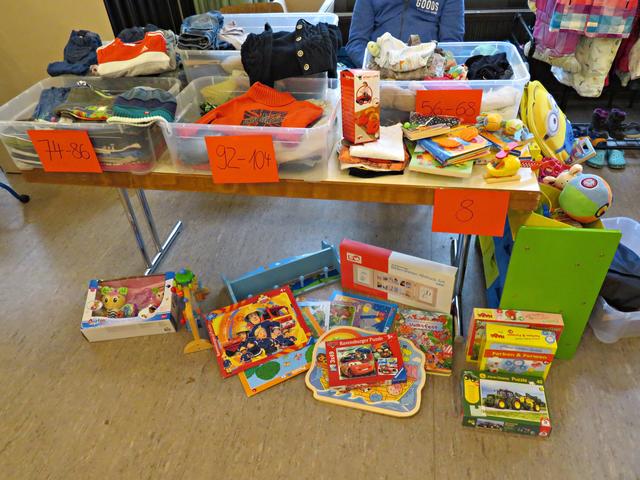 BriMel unterwegs: Kleider- und Spielzeugbasar vom Katholischen