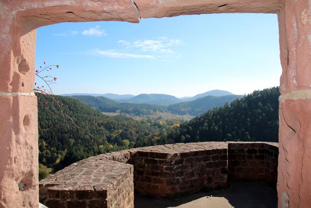 Burg Altdahn | Foto: Sabine Schnur