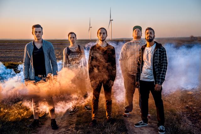 „Voice Of Brutality“, wollen dem Publikum in der Rockkneipe Schwemme einheizen.  Foto: gregor Theis photography
