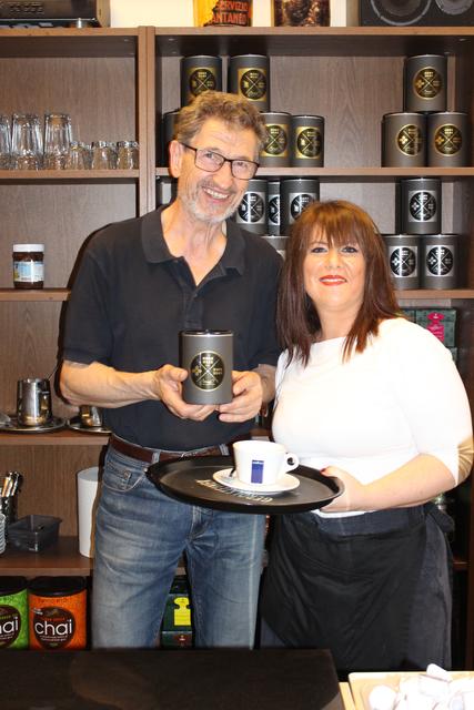 Dieter Karnatz mit Mitarbeiterin. | Foto: Eva Bender