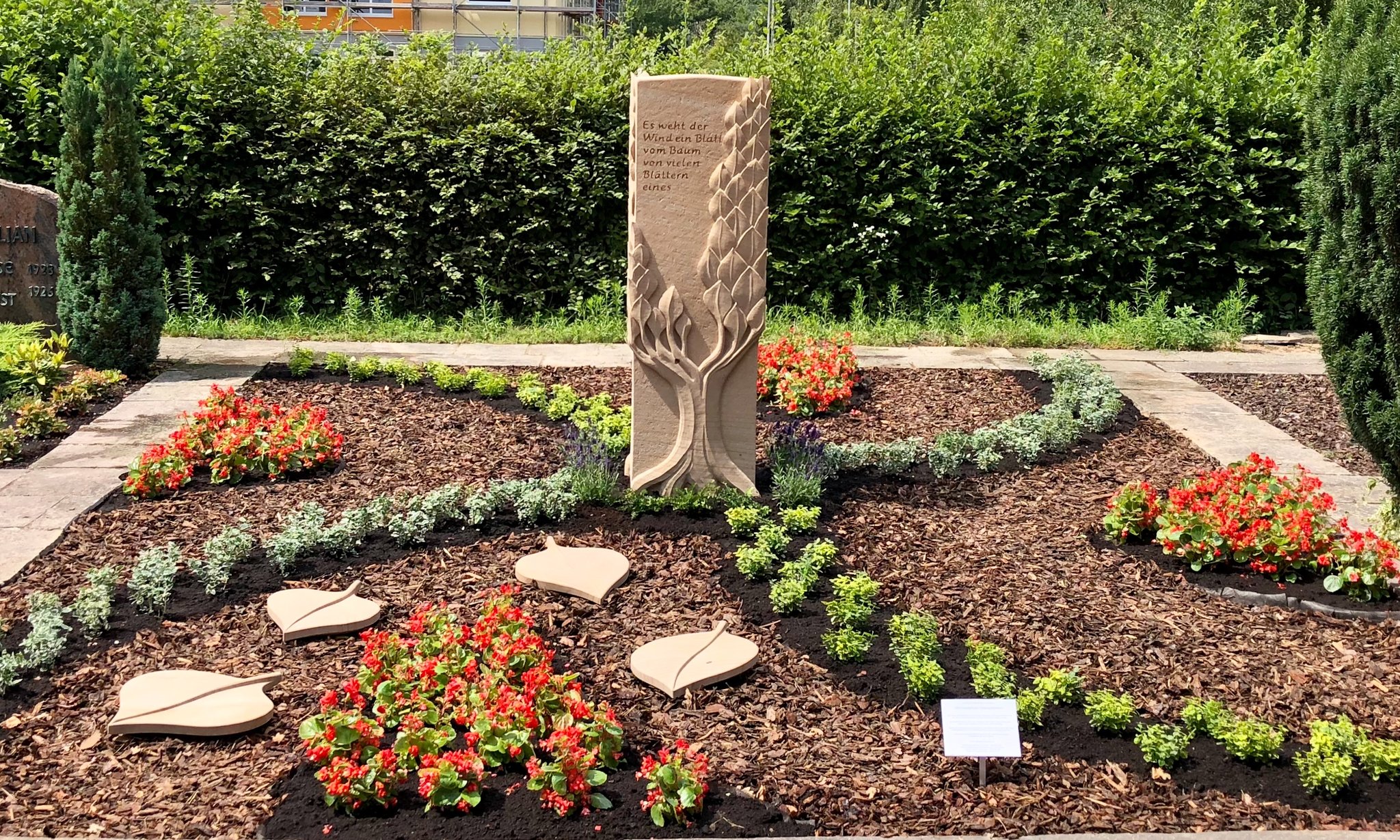 Neue Ideen für den Friedhof: Neues pflegefreies Grabstättenkonzept für