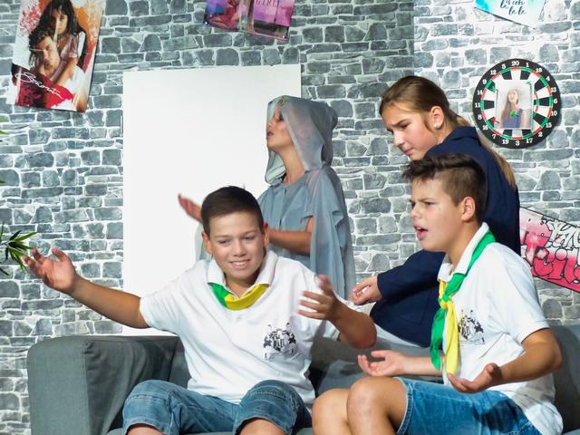 Sophias angeblicher Selbstmord löst große Ratlosigkeit aus.