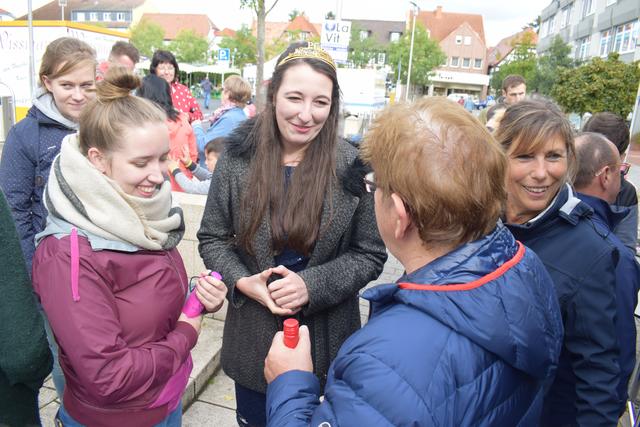Mit Stolz betrachtete ihre Oma Ulla Koob das fröhliche Treiben um ihre Enkelin Anna-Maria.
