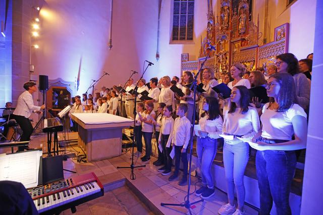 Musikalischer Wohlgenuss in der Pfarrkirche St. Remigius. | Foto: PixelMover-Foto, Uwe Zimmermann