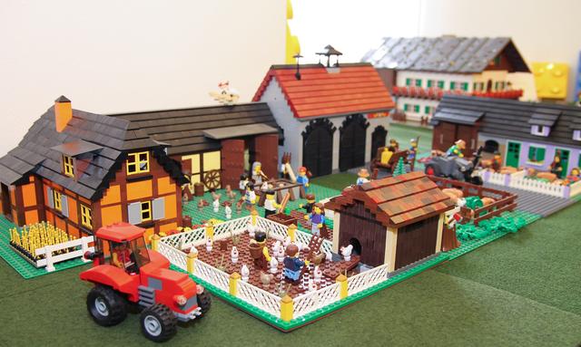 "Faszination Lego" im Bruchsaler Schloss - Urlaub auf dem Bauernhof | Foto: Heike Schwitalla