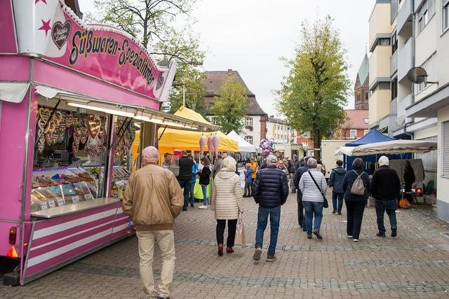 Mit zahlreichen Verkaufsständen lud der Wendelinusmarkt zum Bummeln und Genießen ein