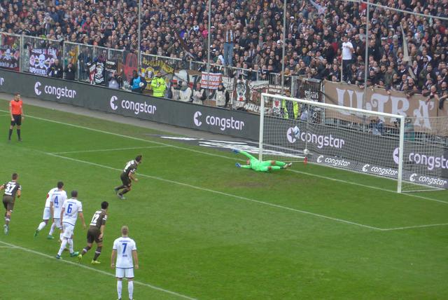 1 zu 0 | Foto: Gustai/Pixelgrün