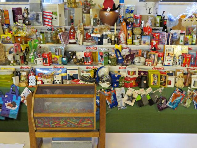 Riesige Auswahl an Preisen aus Tombola | Foto: Brigitte Melder