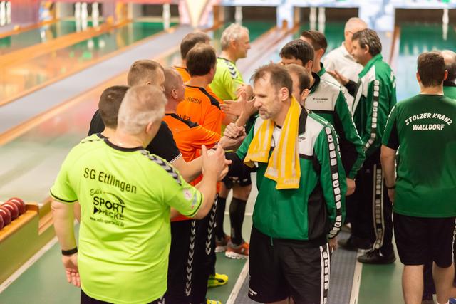 Kameradschaftliche Verabschiedung der beiden Mannschaften | Foto: SG Ettlingen