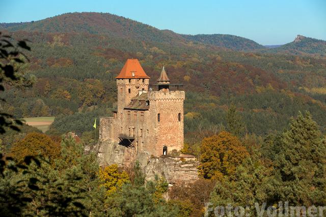 Perfekter Blick auf die Burg Berwartstein vom Vorwerk Klein-Frankreich aus | Foto: Jens Vollmer