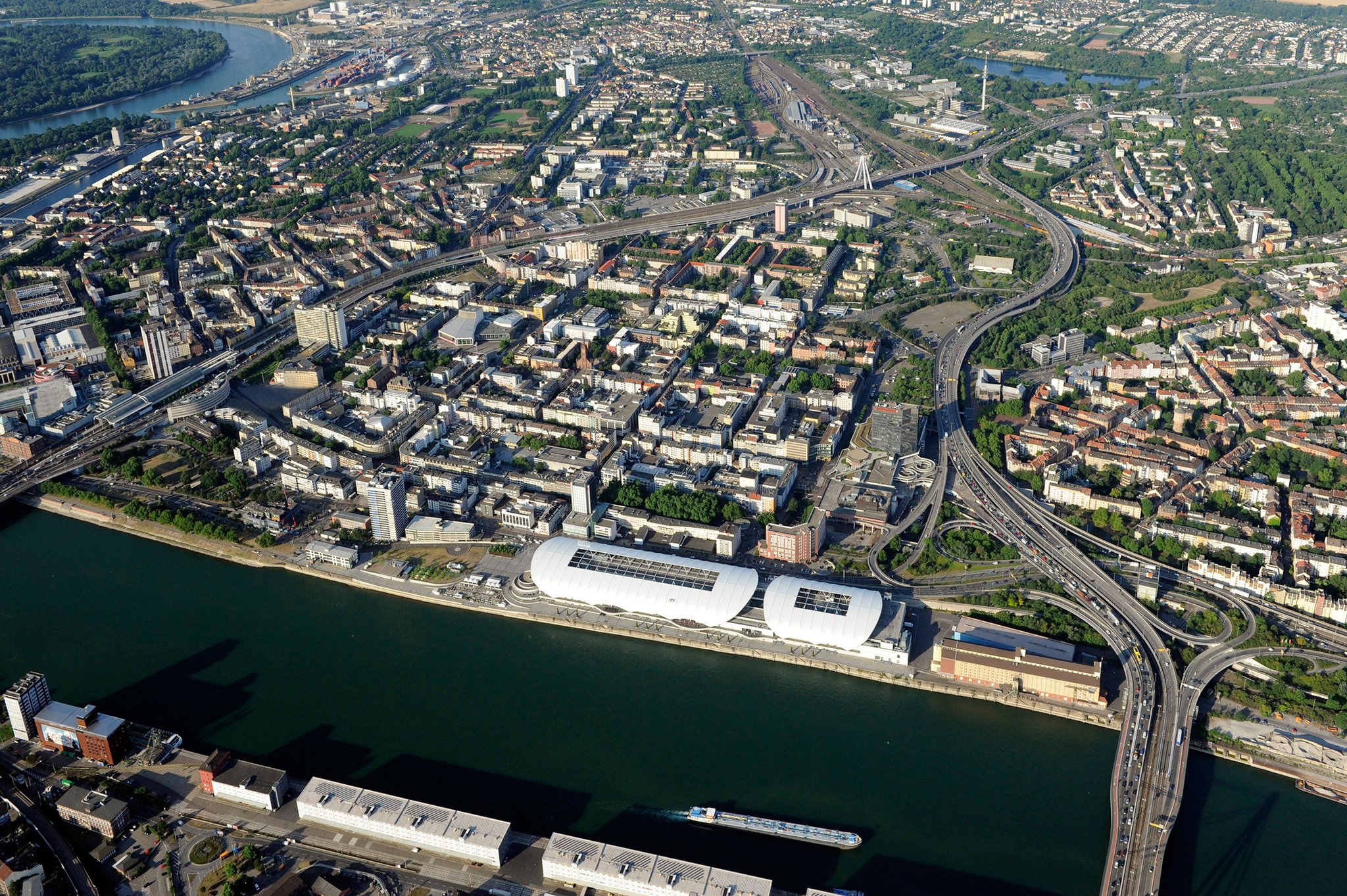 Neun Projekte in Ludwigshafen werden gefördert Stiftung hilft mit