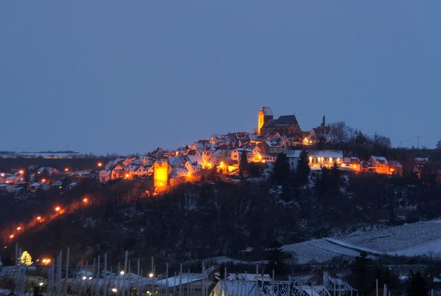 Der Ort Neuleiningen bietet die historische Kulisse für einen romantischen Weihnachtsmarkt. | Foto: Weihnachtsmarkt Neuleiningen