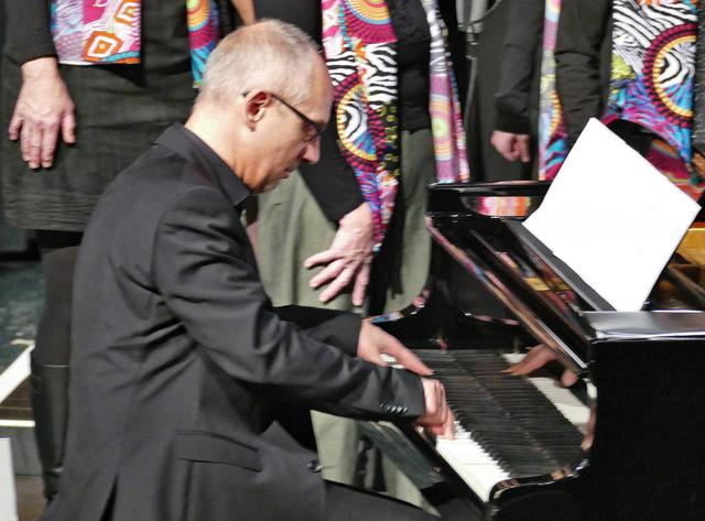 Pianist Matthias Wöschler