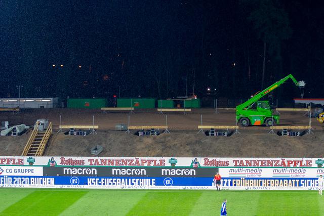 Das neue Stadion nimmt erste Formen an | Foto: wow.pics.ka