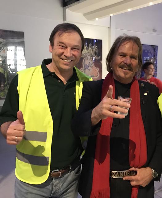 Michael Koch-Erlenwein und Gastgeber Frank Zander. | Foto: PS