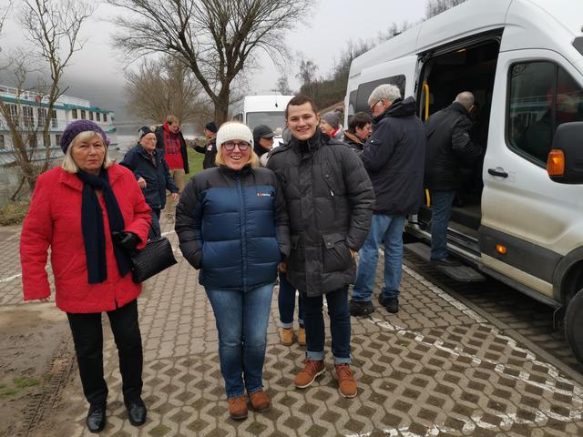 Fertig zum Ausflug auf die Reichsburg.  | Foto: Arndt