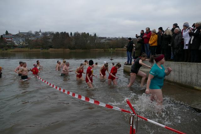 Einlauf für diejenigen, die nur die Kurzdistanz gewählt hatten.  Fotos: Horst Cloß