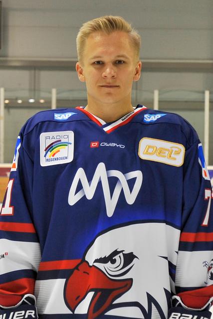 Stürmer Jan-Mikael Järvinen (71) | Foto: PIX-Sportfotos