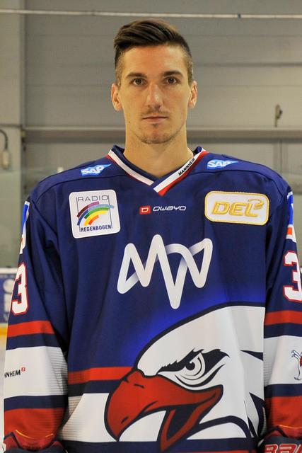 Stürmer Borna Rendulic (33) | Foto: PIX-Sportfotos