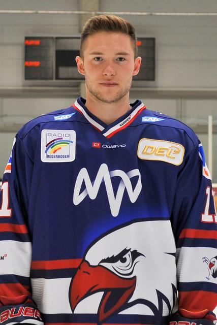 Verteidiger Janik Möser (11) | Foto: PIX-Sportfotos