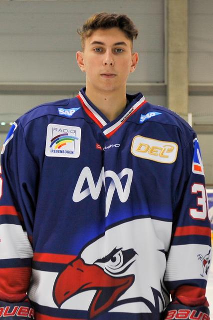 Stürmer Pierre Prieto (36) | Foto: PIX-Sportfotos